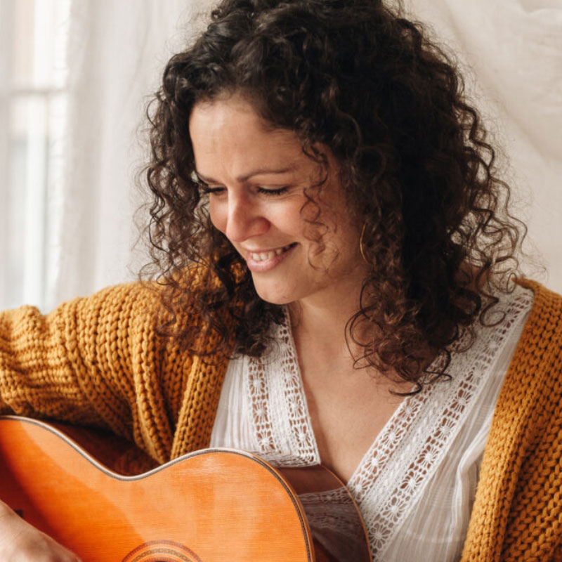 Rosa Verstegen - Waheguru: Cursus Meerstemmig Mantra zingen - Yogahouse, Arnhem.