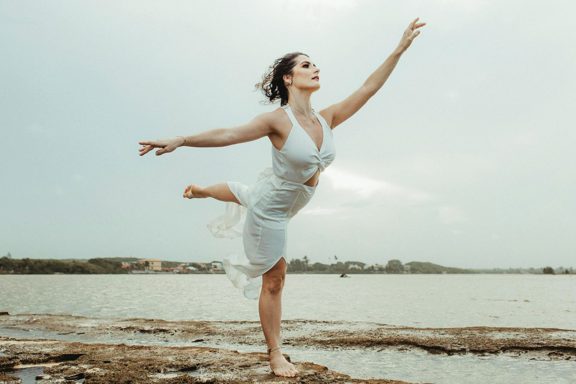 Workshop: Dans in je eigen spiegel! (Yoga Dance) Yogahouse in Arnhem.
