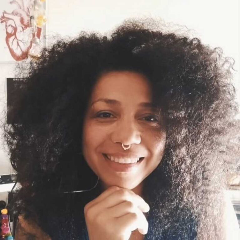 Luz Ortiz - Yoga Flow, Yin Yoga, Sound, Cacao - Yogahouse, Arnhem