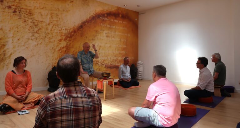 service-meditatie-inzicht-meditatie-met-vipassana